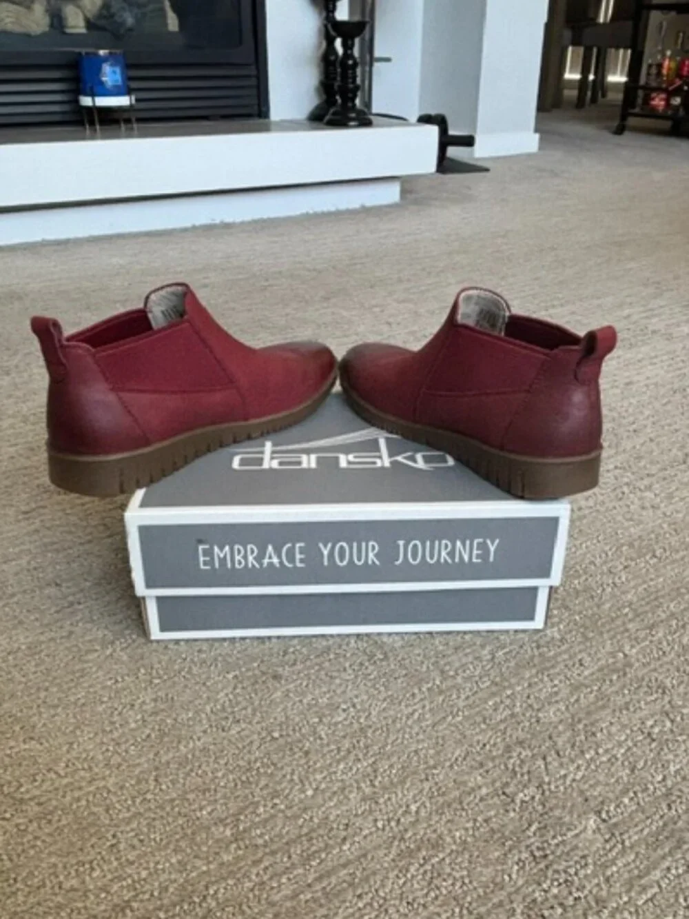 Dansko Louisa Burnished Calf Red Bootie in Perfect Condition